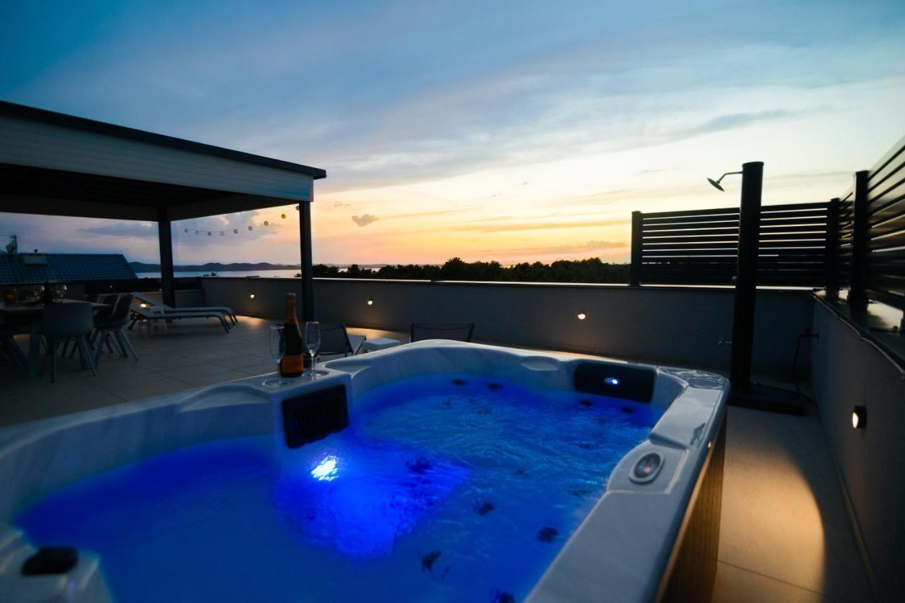 Magic Sunset Apartment *